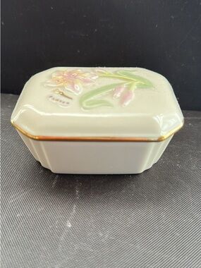 Lenox Cream Porcelain Floral Trinket Box with Gold Trim